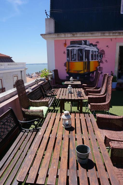 Alfama Patio Apartments Lisbon Exterior photo